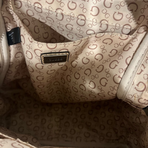 Guess Back Pack - Picture 2 of 8